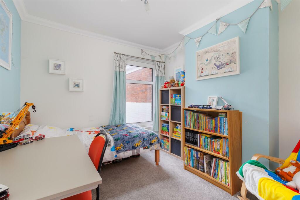 Bedroom 2.jpg