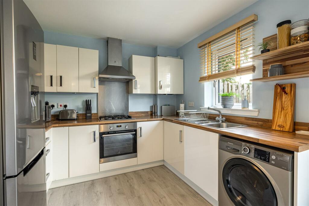 10 Queen Elizabetb Square Galashiels 25.JPG
