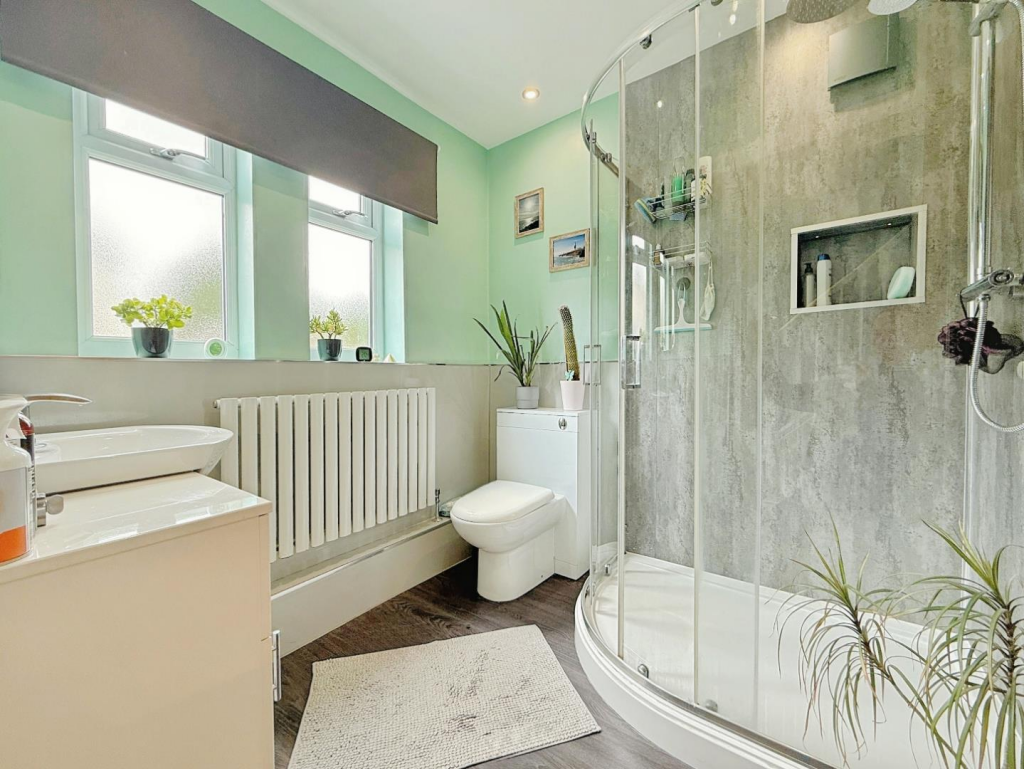HOUSE BATHROOM