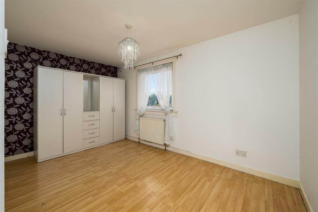 Z92_8206-Edit (1).jpg