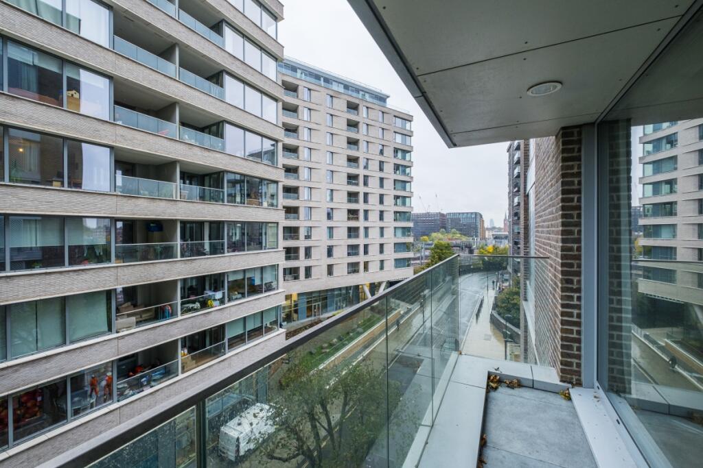 Regents Wharf