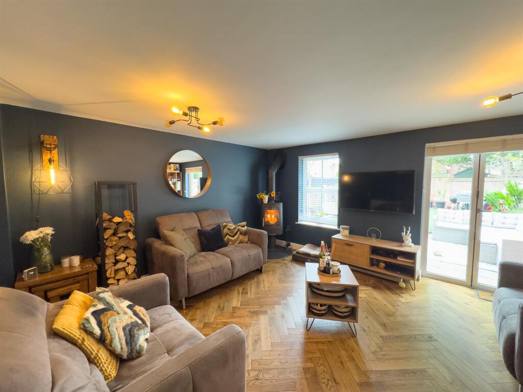 Sitting Room (1).jpg