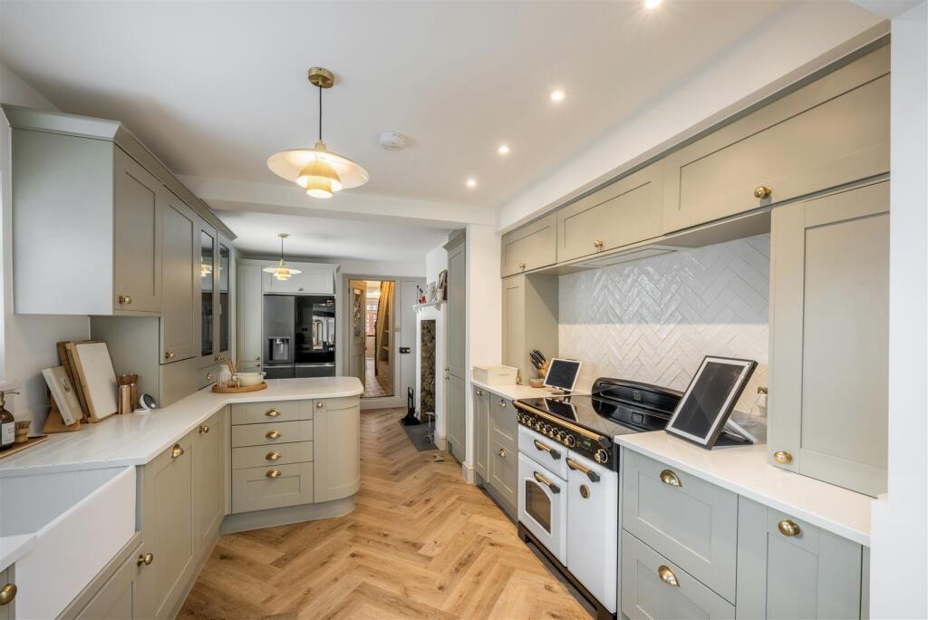 9 Highfield Road -3.jpg