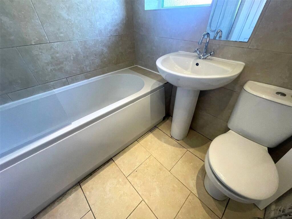 Picture No. 04