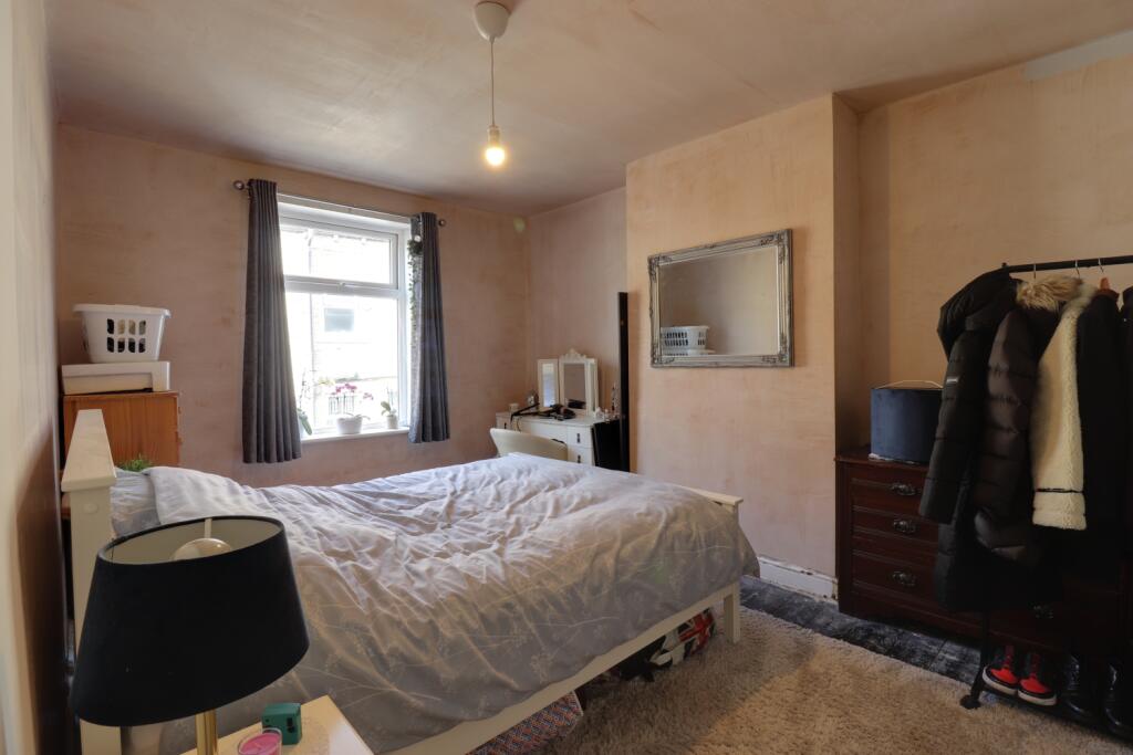 Double bedroom 1