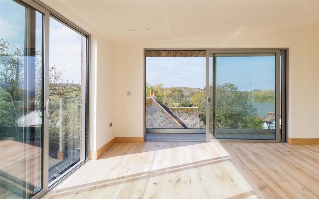 Bedroom 1-2