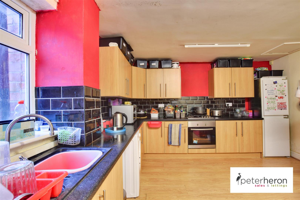 Breakfasting Kitchen