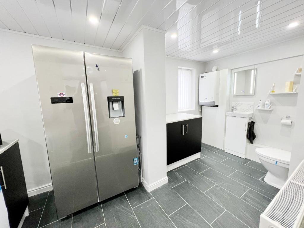 Utility Room 1.jpg