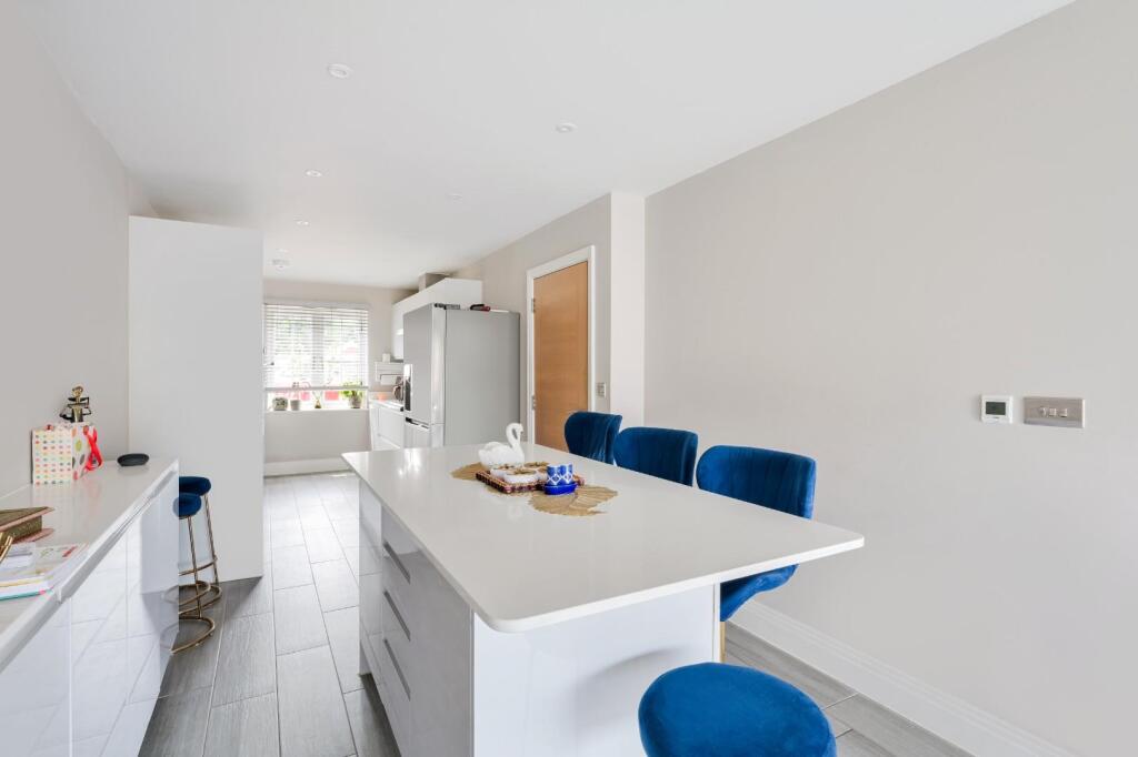 CHESSINGTON ROAD -12.jpg