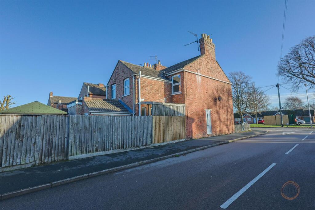 244 park road -17.jpg