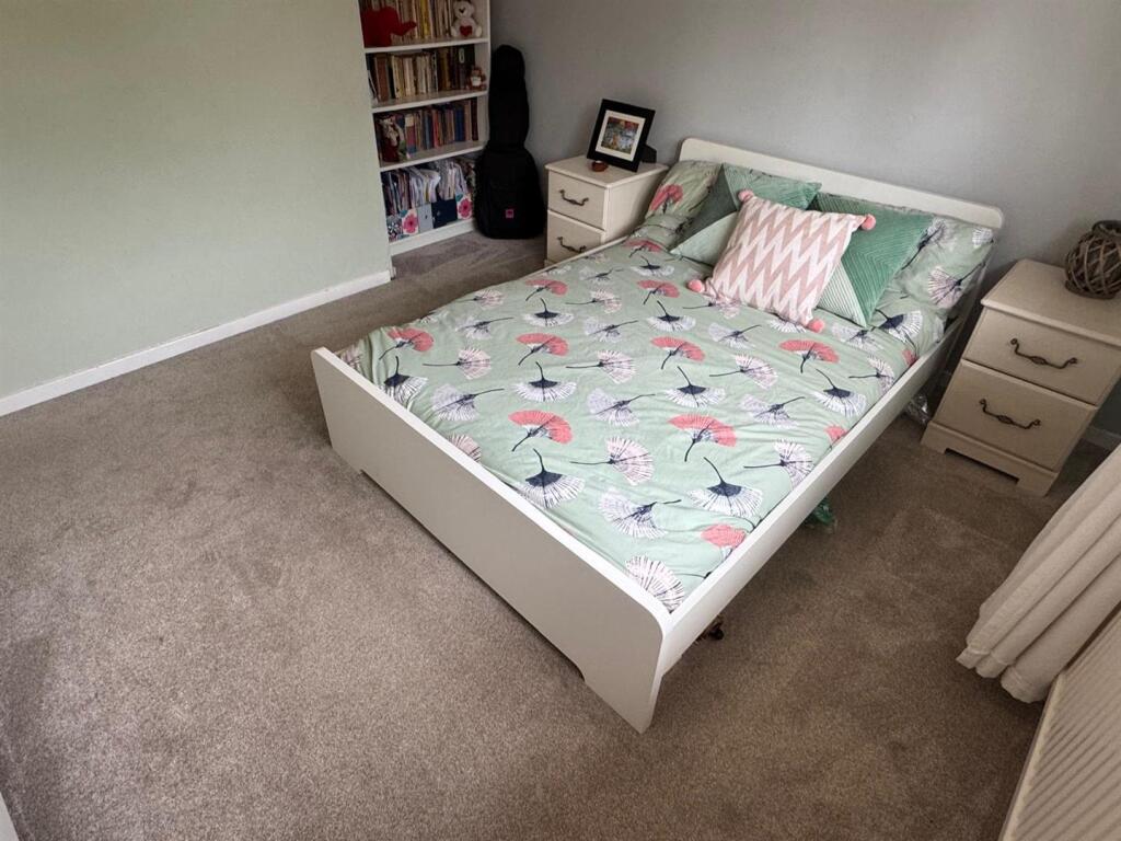 New bedroom 2 - 2.jpg