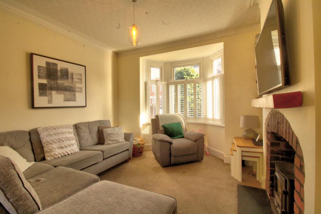 IMG_4374_5_6_Interior 4