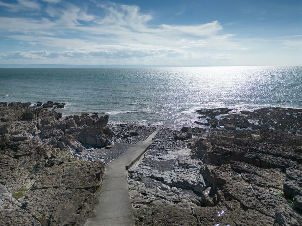 Lougher_Gardens_Porthcawl-87.jpg
