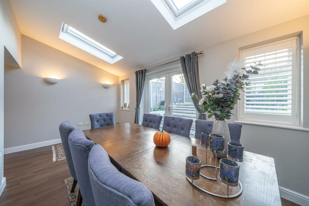 Dining Room.jpg