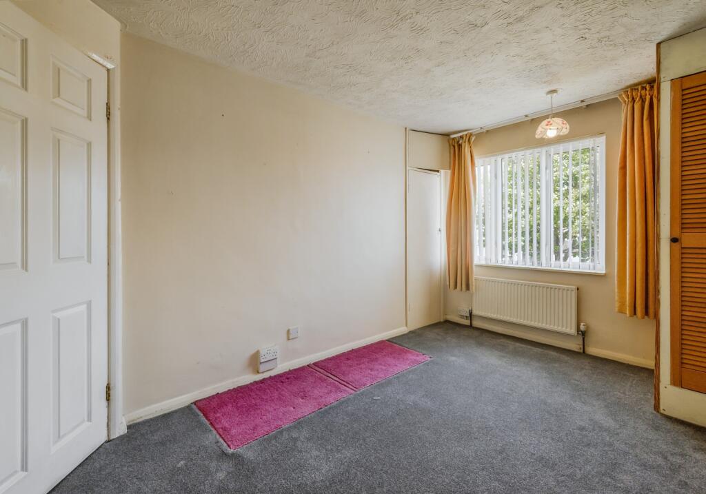 29 Thruxton Road, Havant, Hampshire, PO9 4DG