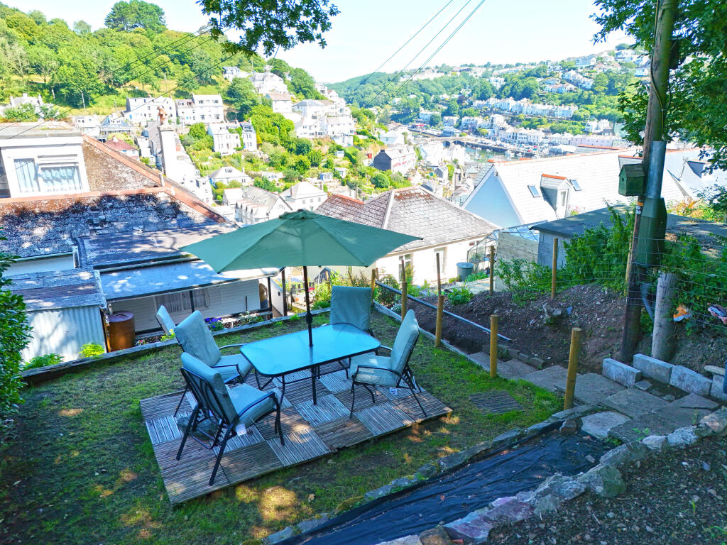 DRONE REAR GARDEN VIEW TO LOOE