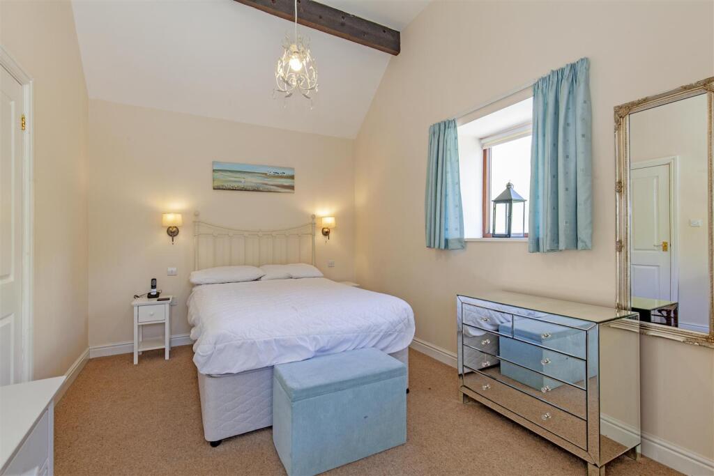 Bedroom 3-1.jpg