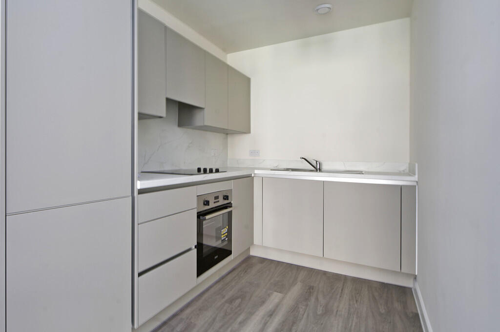 flat 7 iris hse-4...