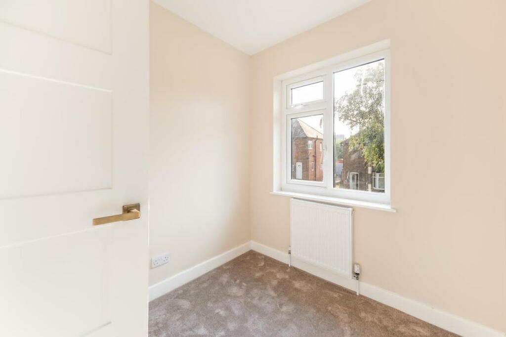 26 Westbury Rd Nottingham NG5 1EP