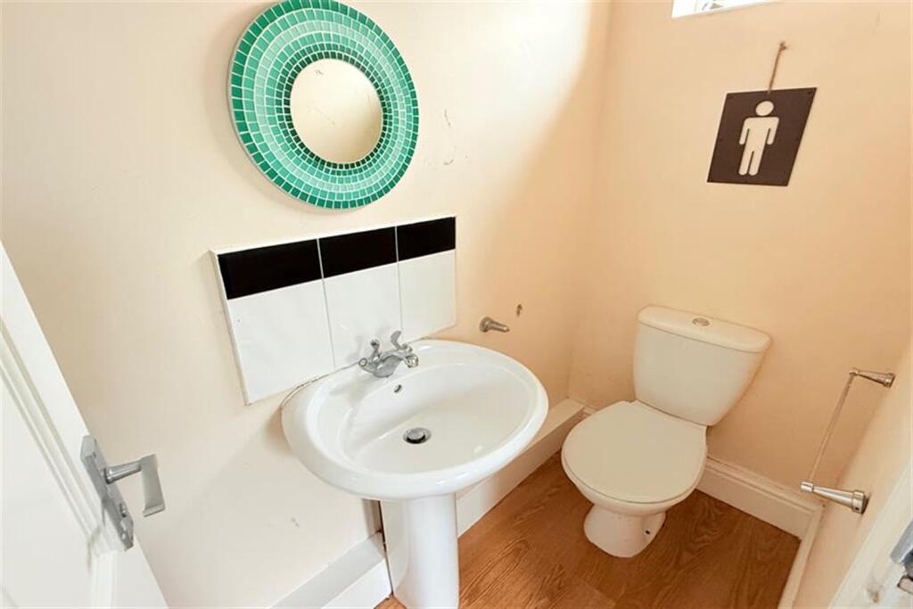 Ensuite Shower room