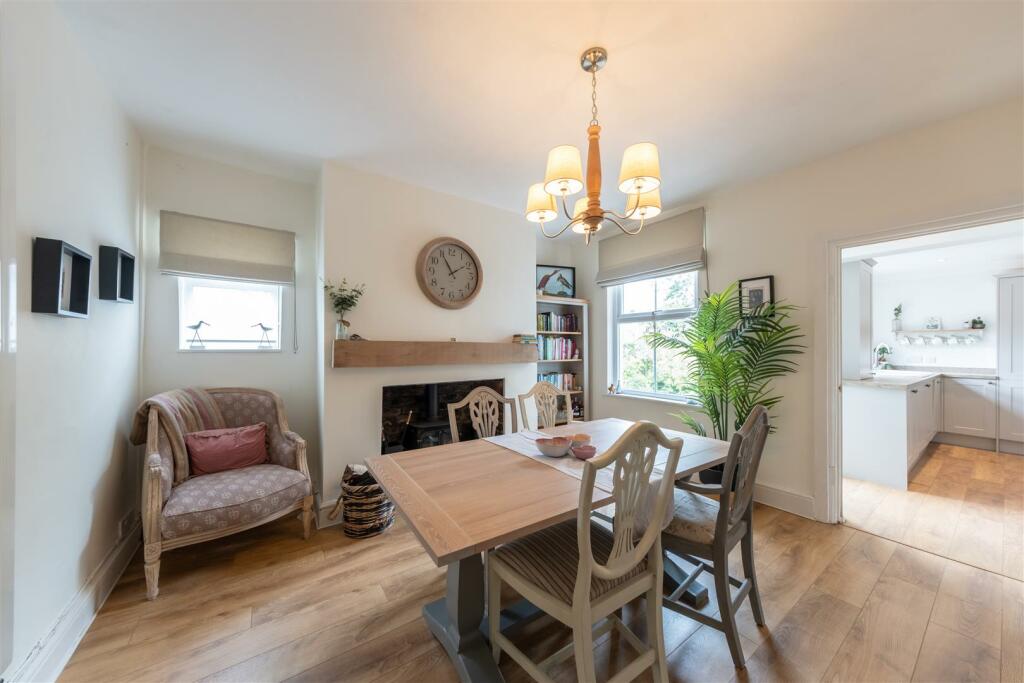 273 London Road-006.jpg