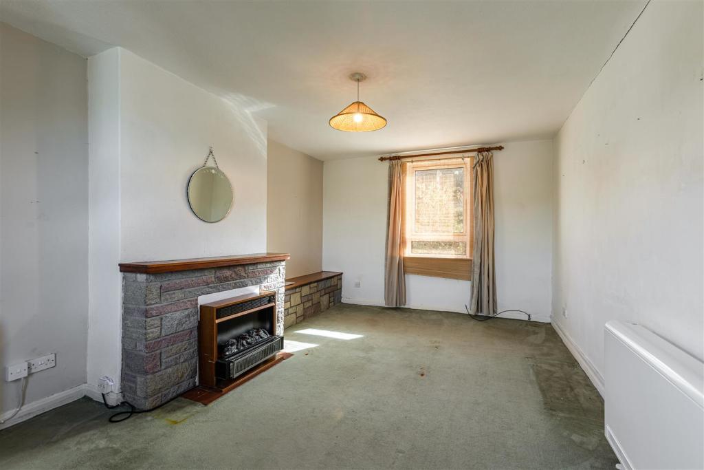60 Priors Walk Melrose 03.JPG