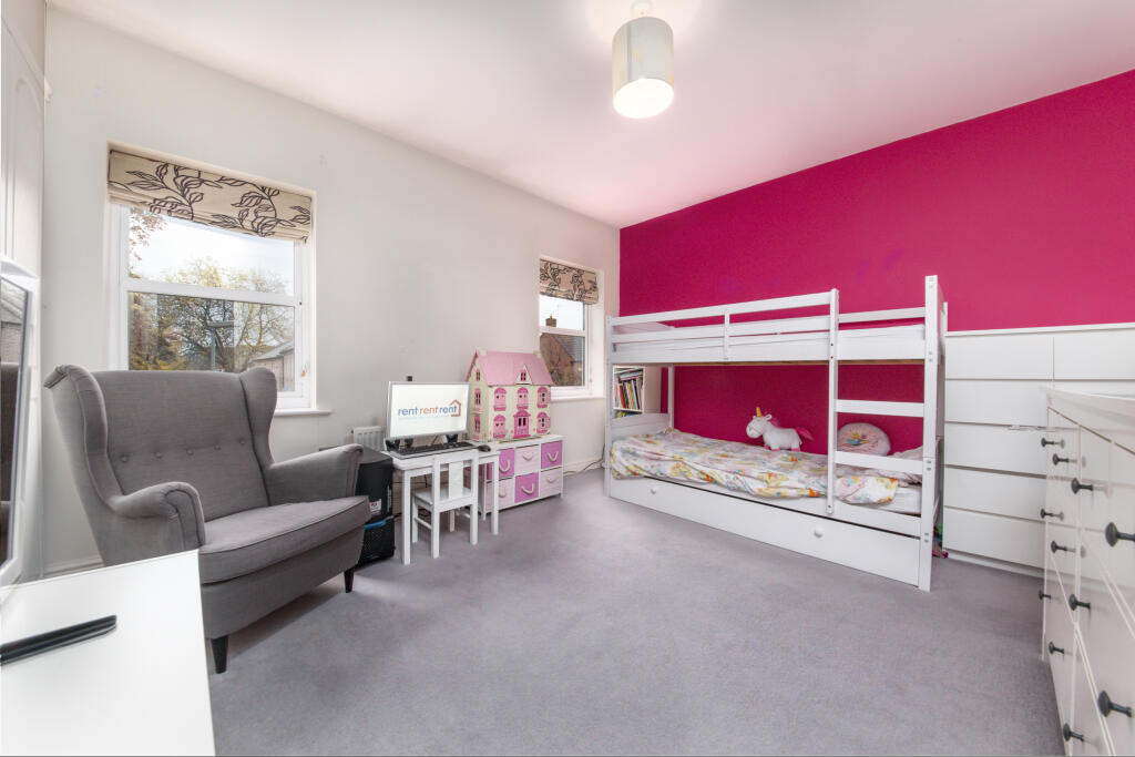 Middle Bedroom 1