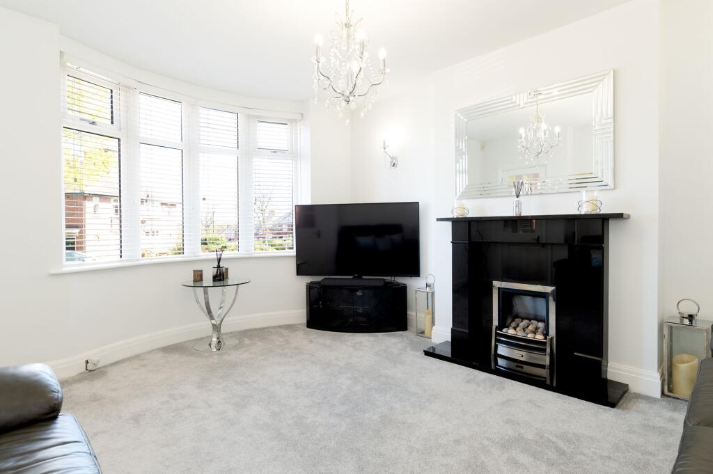 KITCHEN/DINER AND LIVING ROOM