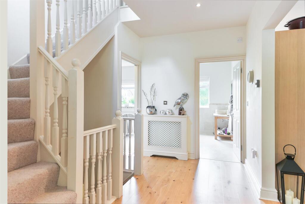 KINGSWOOD ROAD (16).jpg