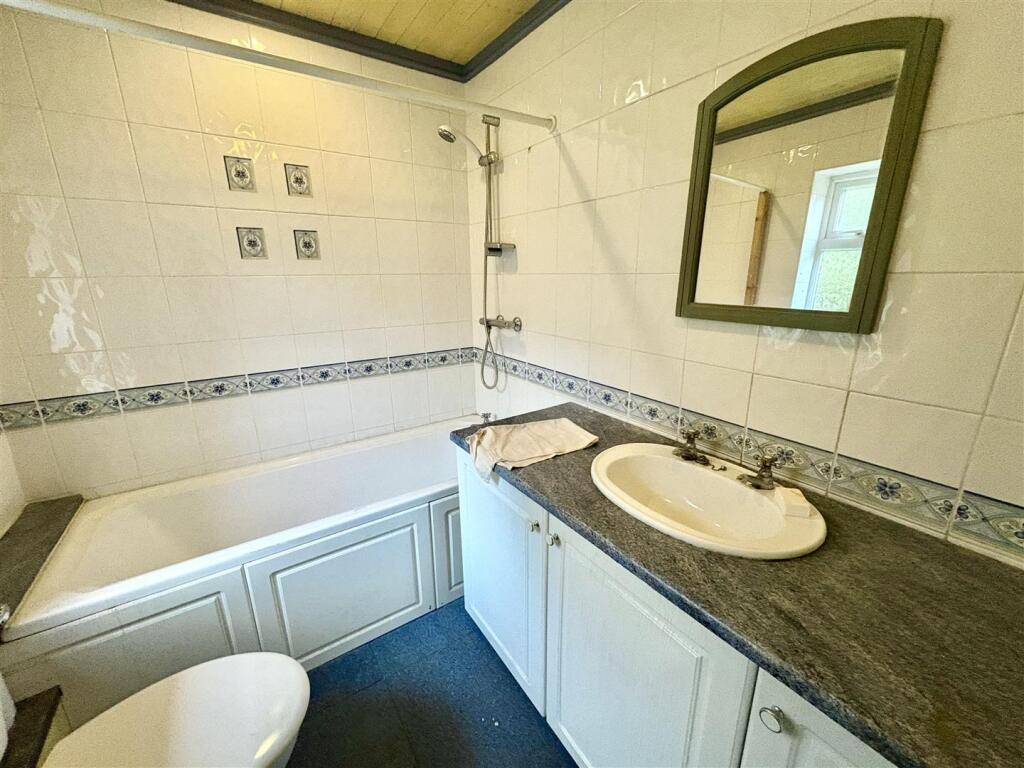 Bramleys Estate Agents - Hollins Lane - Sowerby Br