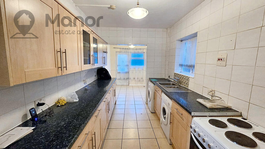 WhatsApp Image 2025-10-21 at 15.36.01