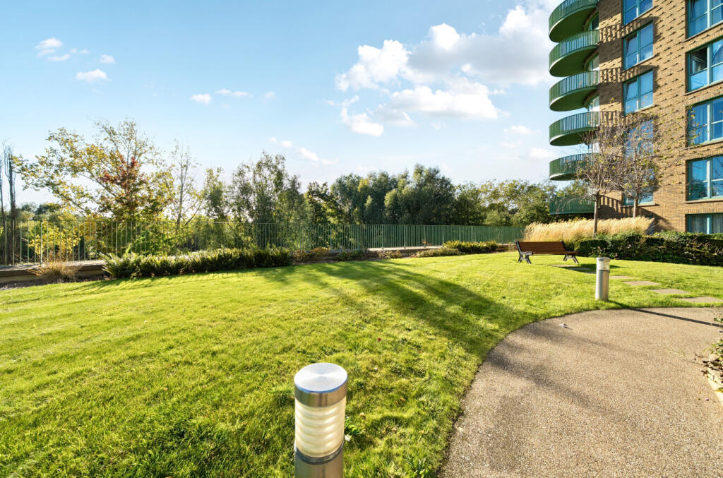 1362723-19-68e3dd...