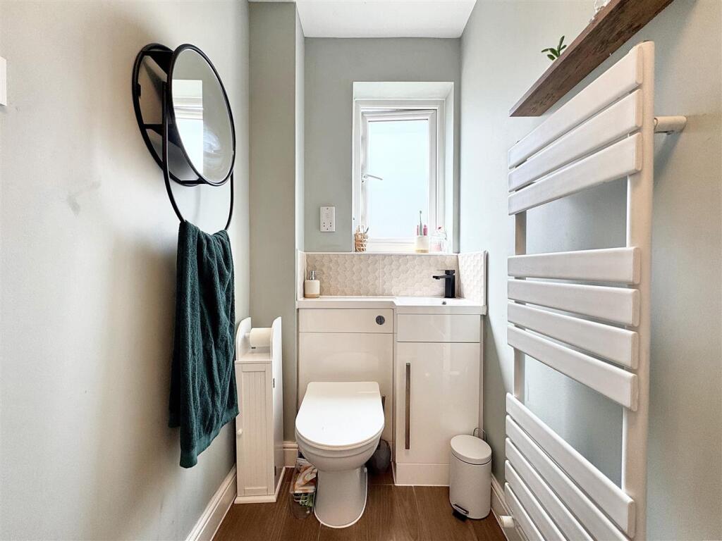 En-suite to B2 &amp; B3