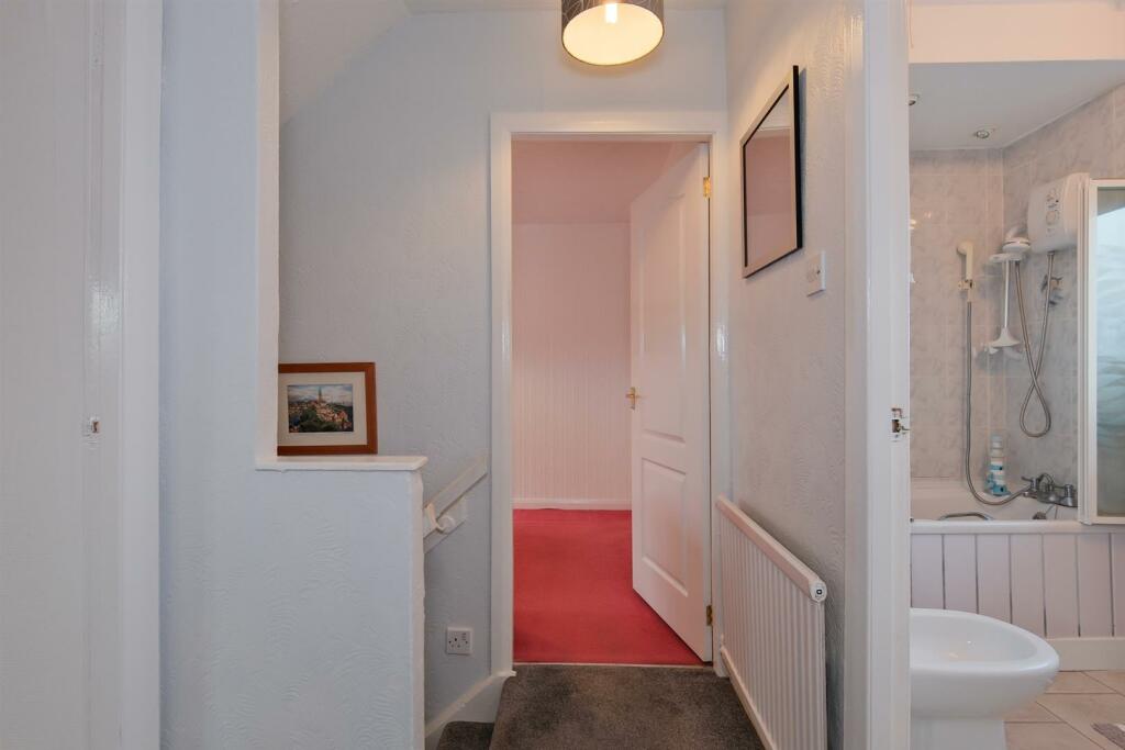 019-35 Greenfield Road, Carluke, ML85DA.jpg