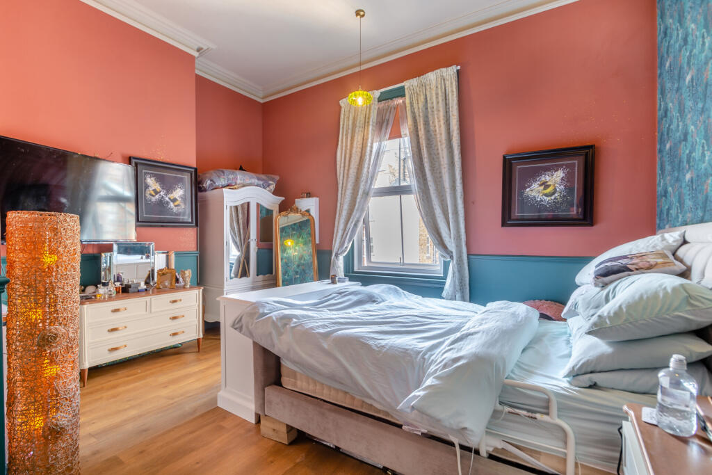 8658748-interior14