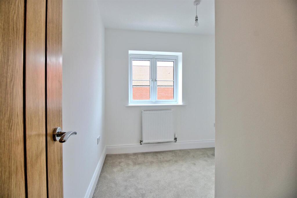 Bedroom 4.jpg