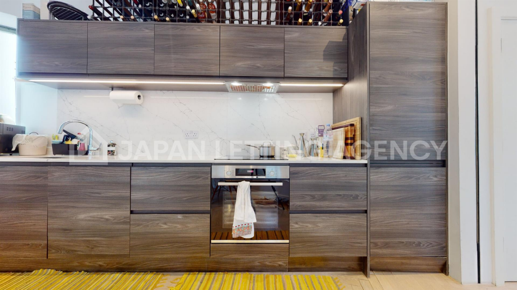 Kitchen1-3_Watermarked.png