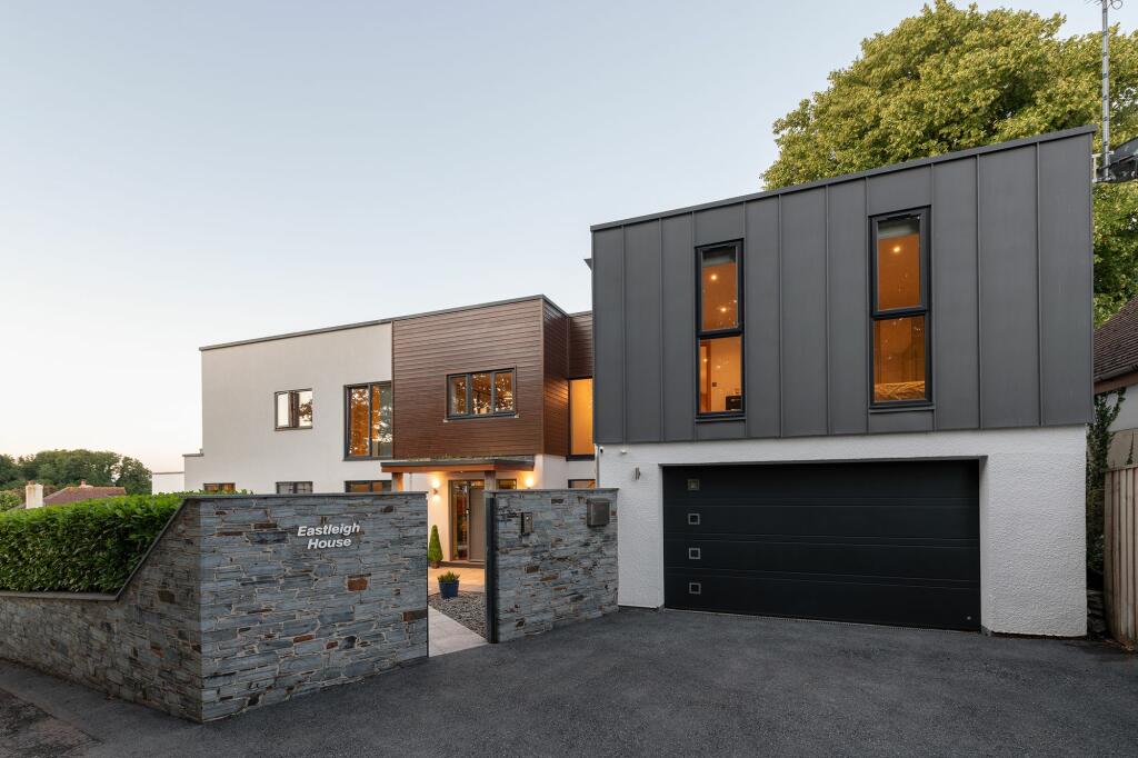 Exterior_Eastleigh House_Churston Ferrers