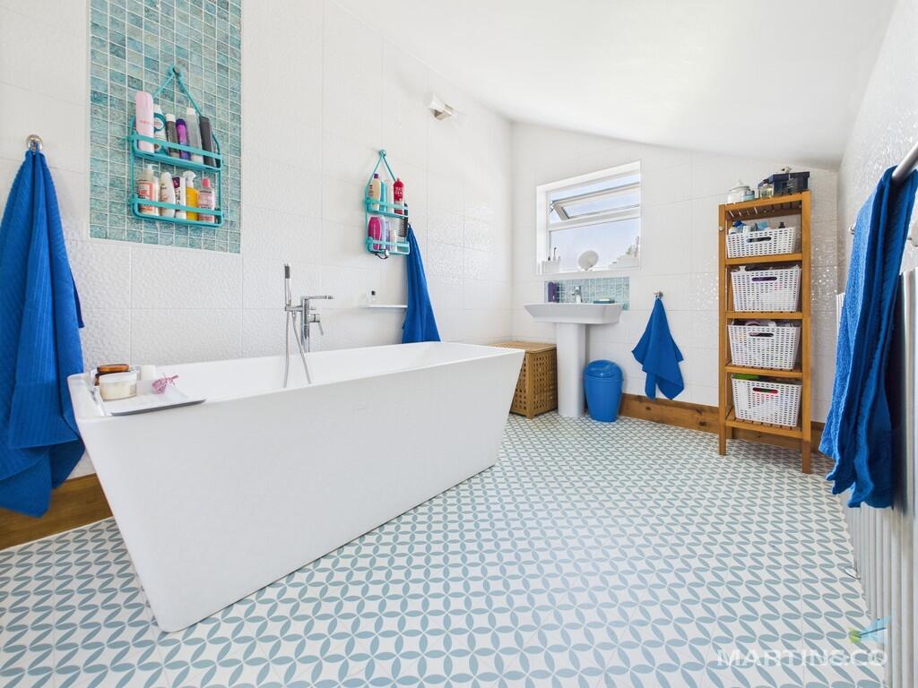 CAM03111G0-PR0336...