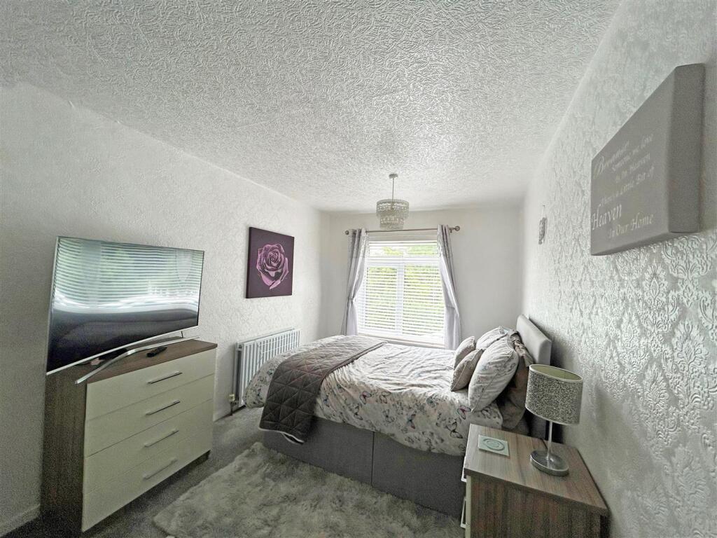 FIRTH DRIVE 43 BEDROOM 1A.jpg