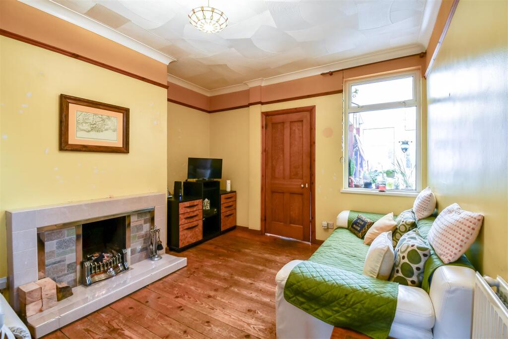 Sitting / Dining Room