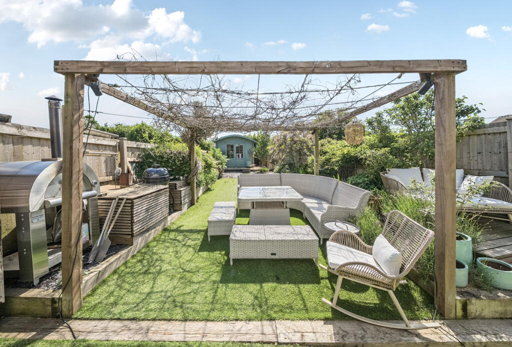 1295194-4-6826056...