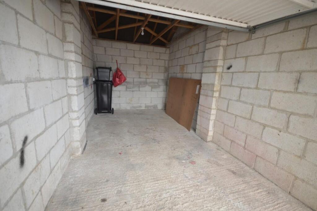 DSC_0016 (Medium).JPG