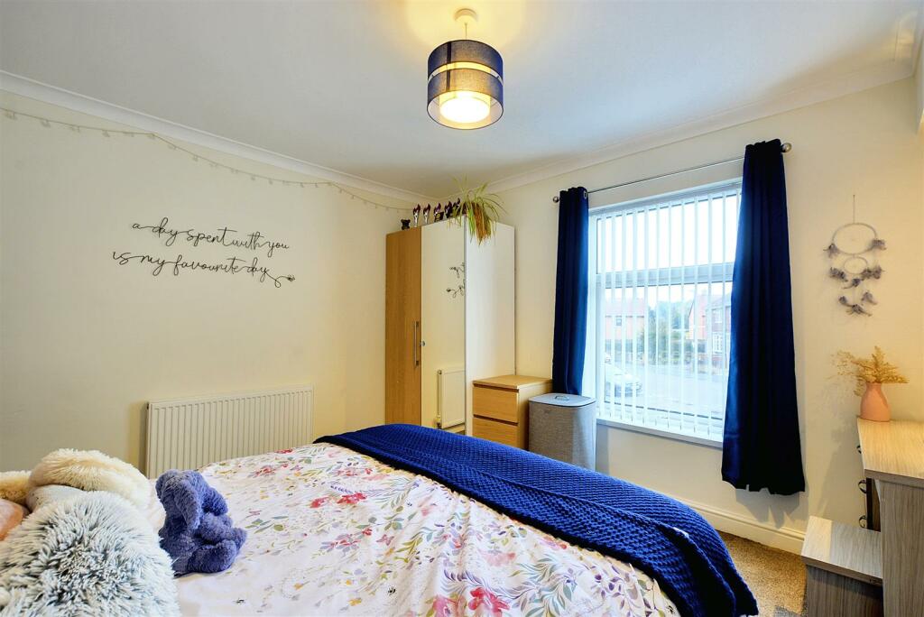 Bedroom 1_3.jpeg