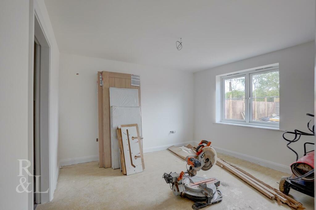Willow Woods Close (1).jpg