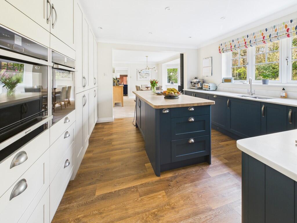 CAM05130G0-PR0042...