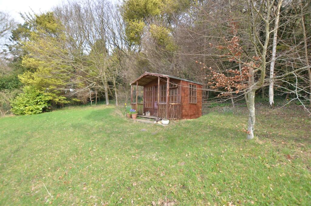 Summer house 1.JPG