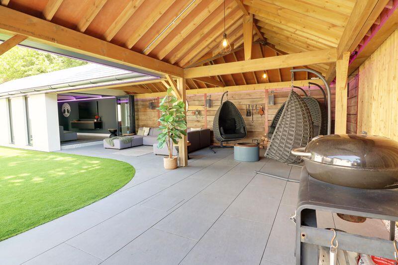 Outdoor Undercover Area