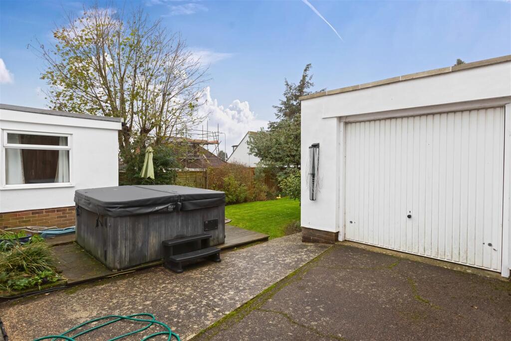 Uplands Avenue_18.jpg