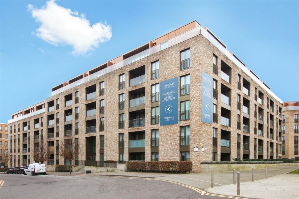 Flat 19, Burghley House - 1ALSx7jsgv8UVm3ivVlO.jpg